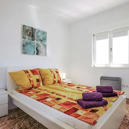 3 Bedroom Gorgeous In Dom wakacyjny