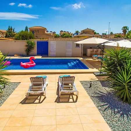 Dom wakacyjny 3 Bedroom Gorgeous In